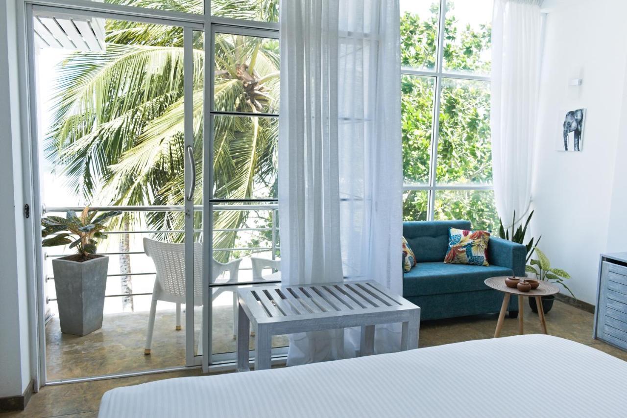 Smeralda Beach Hotel Dikwella Bagian luar foto