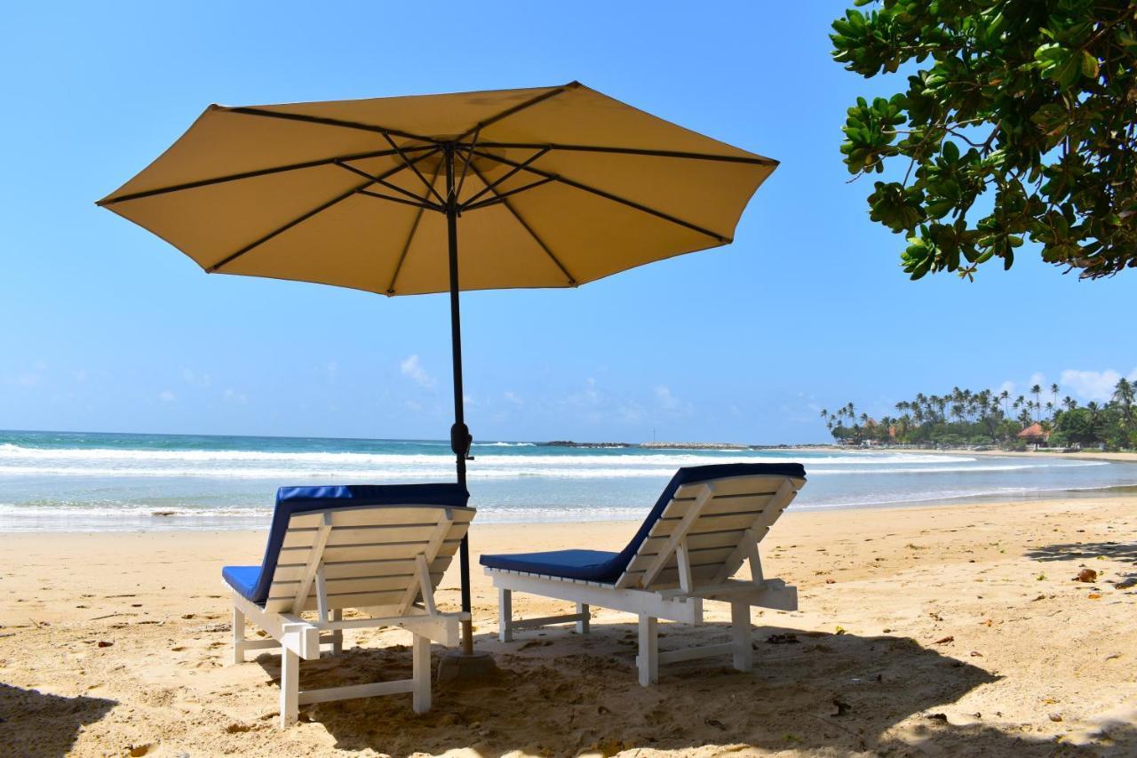 Smeralda Beach Hotel Dikwella Bagian luar foto
