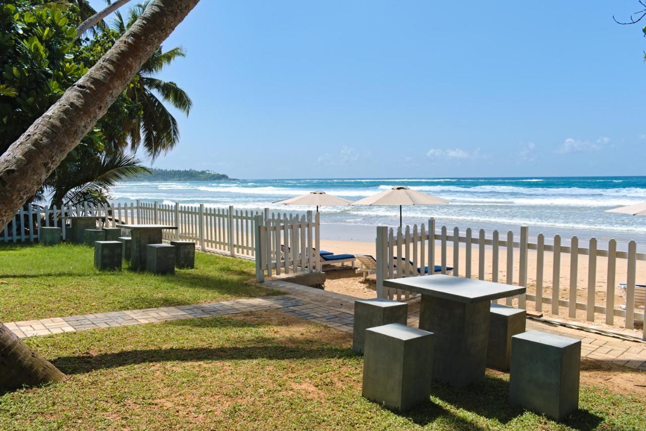 Smeralda Beach Hotel Dikwella Bagian luar foto