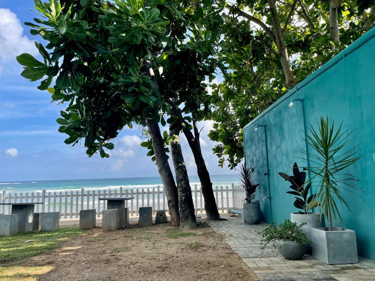 Smeralda Beach Hotel Dikwella Bagian luar foto