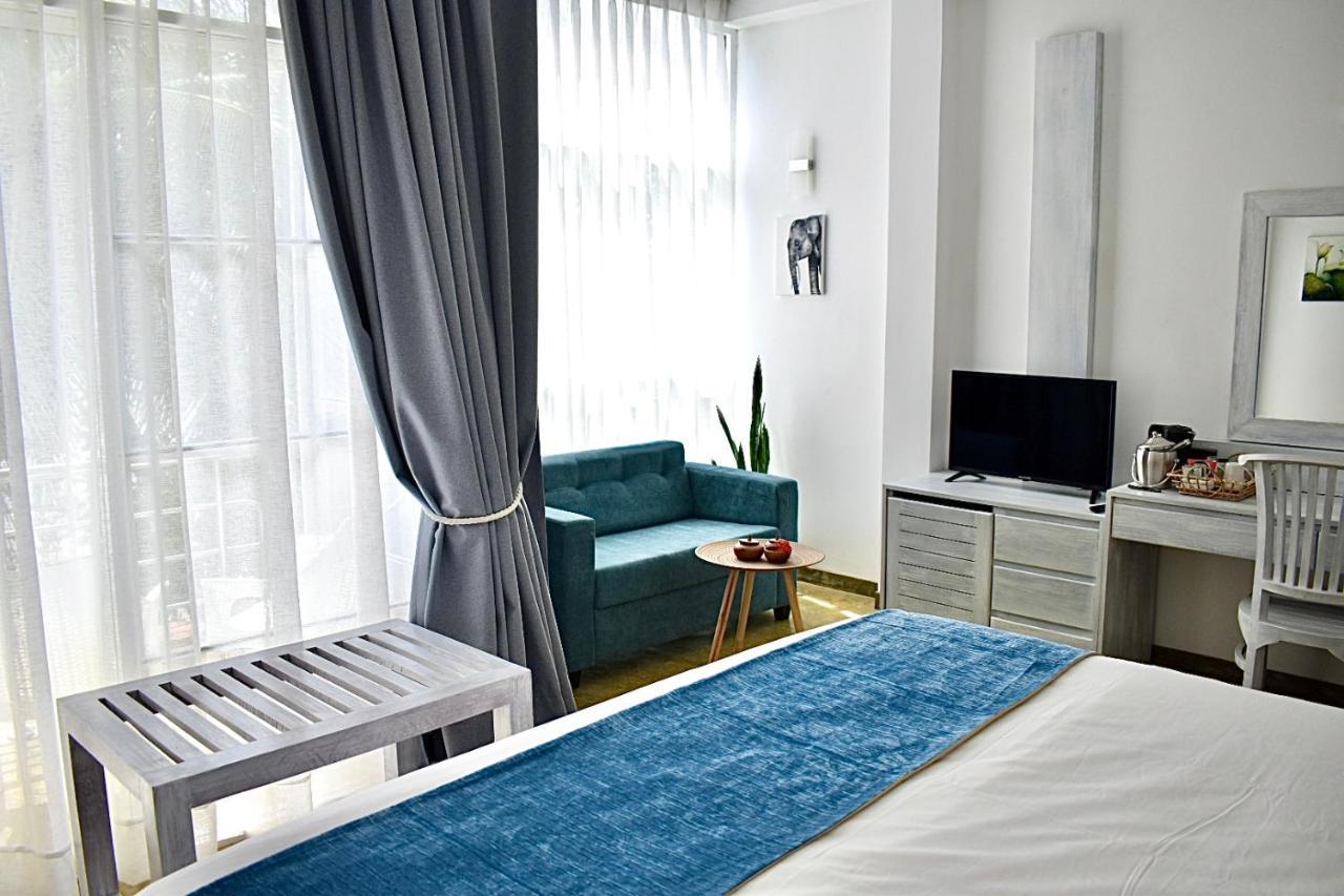 Smeralda Beach Hotel Dikwella Bagian luar foto