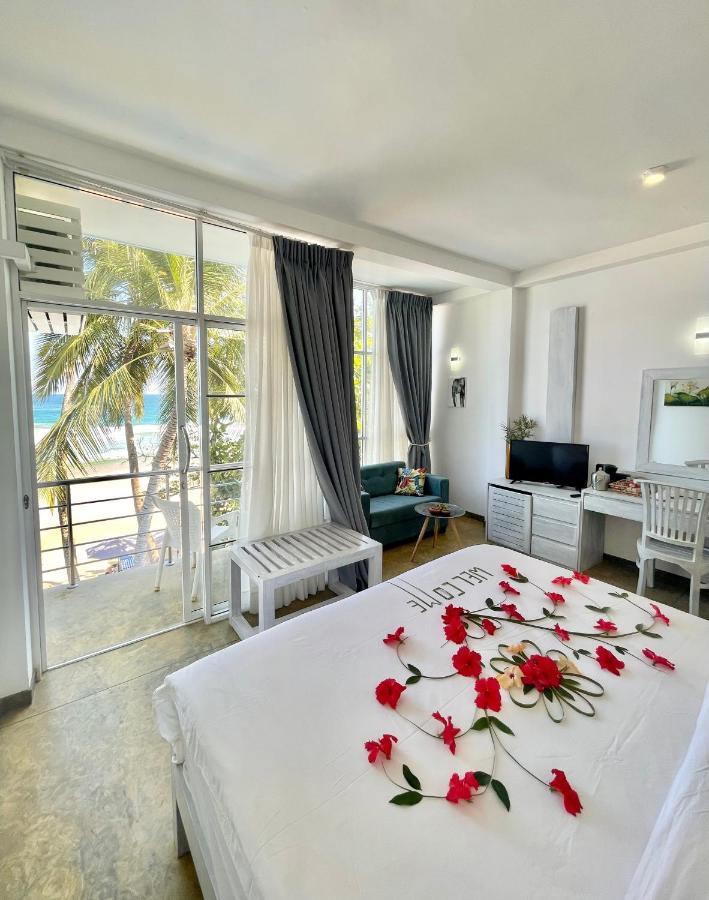 Smeralda Beach Hotel Dikwella Bagian luar foto